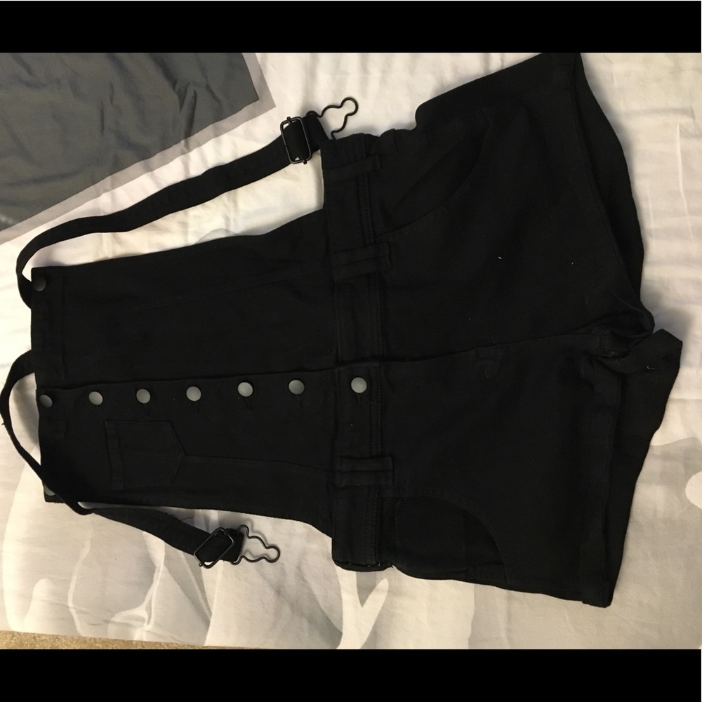 Short denim dungaree